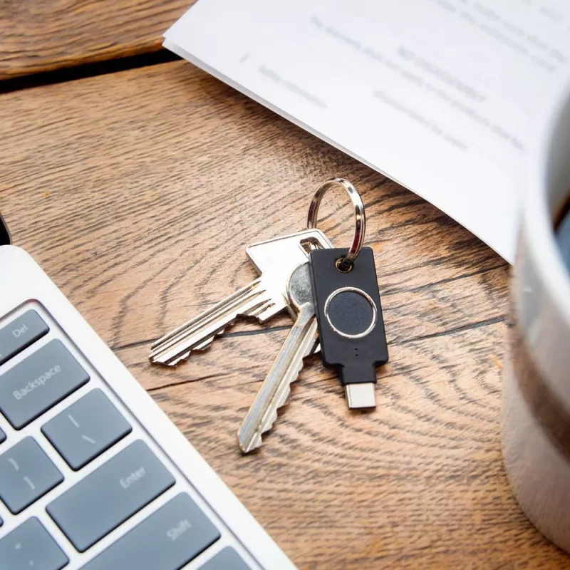 YubiKey C Bio FIDO Edition Yubico Must Paroolivaba Autentimine