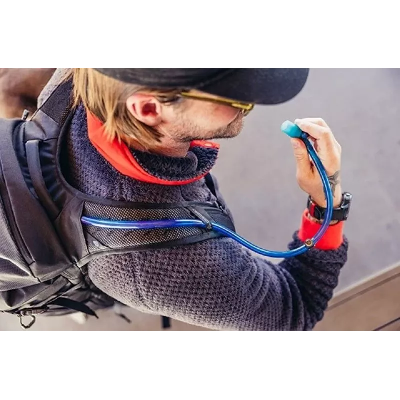 Gregory Nano matkaseljakott 28 l must