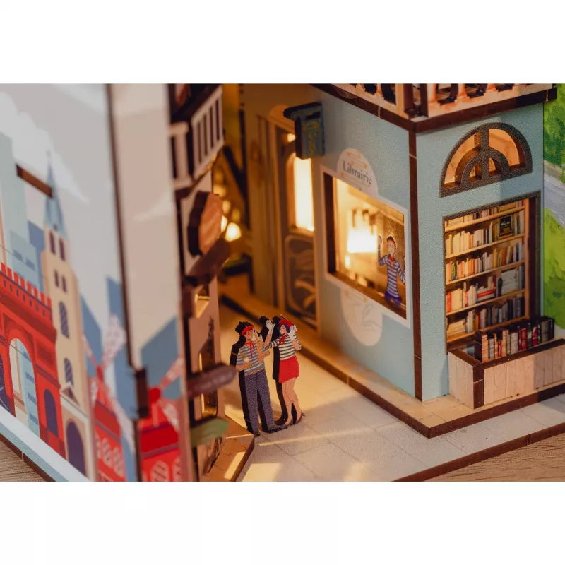 Meisterdamiskomplekt REVELL Tiny Adventures “Paris” — miniatuurne pabermudeli komplekt, loominguline hobi