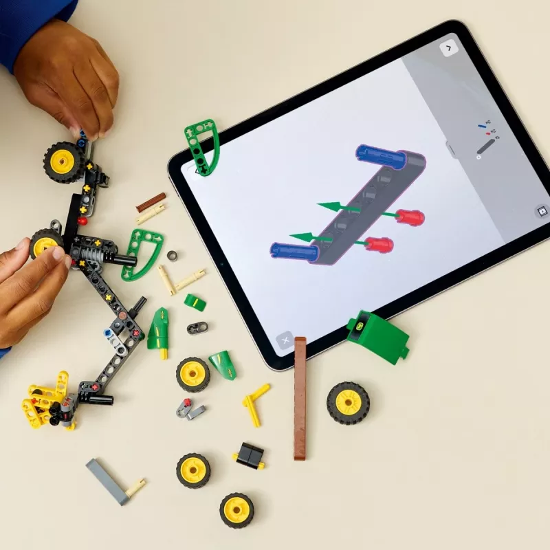 LEGO TECHNIC 42218 John Deere 1470H ratasharvester