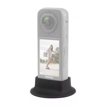 Silikoonist alus PULUZ Insta360 X4 kaamerale