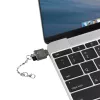 USB-C microSD-kaardilugeja võtmehoidjana