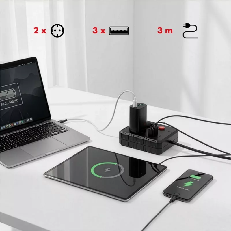 Pikendusjuhe MACLEAN MCE388 B — 2 pistikupesa, 3×USB A, 110–120 V 50/60 Hz, 2500 W, 3 m kaabel, must