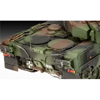 Plastikmudel REVELL Leopard 2A7A1 tanki sõjaväekomplekt (mõõtkava pole määratud)