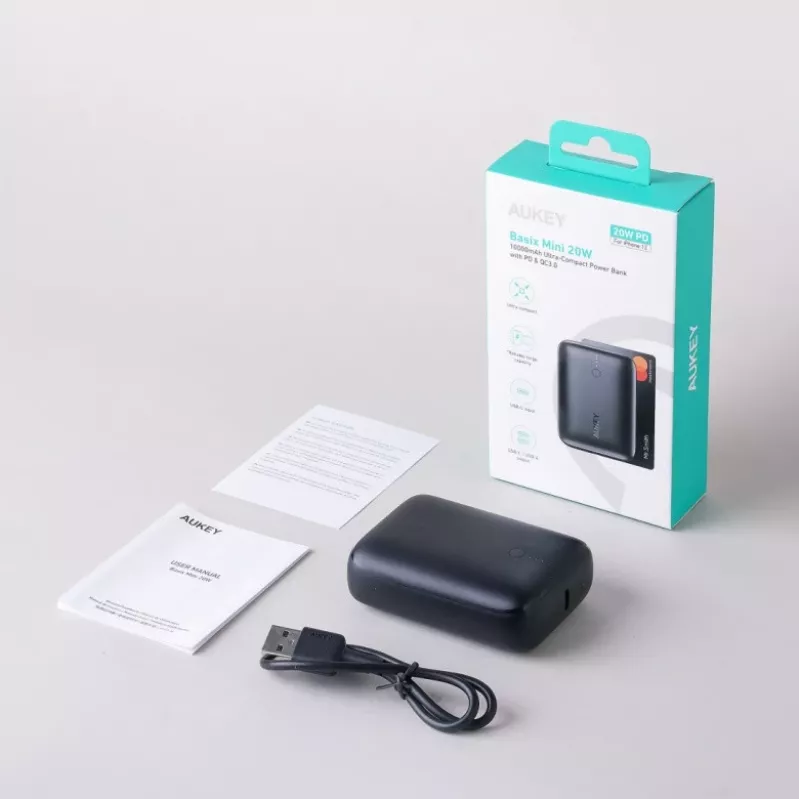 AUKEY 157000 power bank 10000 mAh Hall