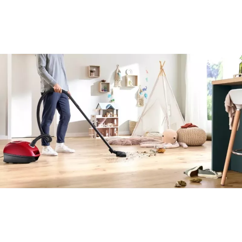 Tolmuimeja Bosch BGB 41RD3H — 600 W, 4 L tolmukott, HEPA filter, 11 m tööraadius, teleskooptoru, punane