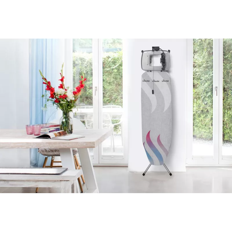 Triikimislaua pealiskate VILEDA Total Reflect sinine hall valge laudadele mõõtudega 1300 x 450 mm