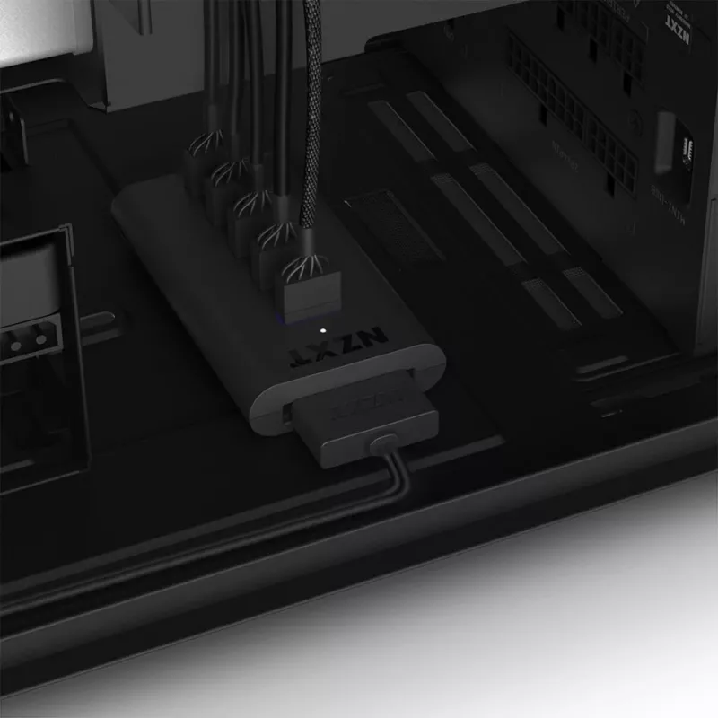 NZXT sisemine USB 2.0 laienduskeskus Gen 3 - must