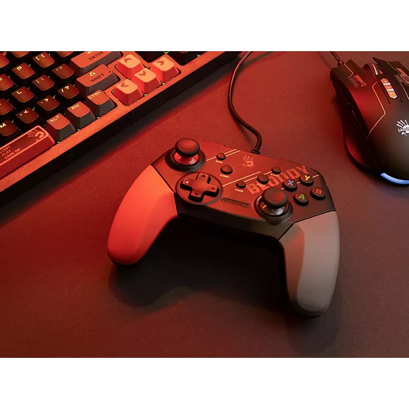 Juhtmega mänguhiir A4Tech Bloody GP30 Punane — ergonoomiline disain, USB-ühendus