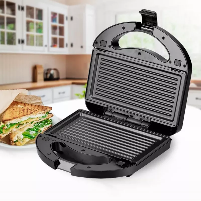 Röster-sandwichimasin Maestro MR-709 3in1 750 W — sandwichipress, grilli- ja vahvliplaadid, valge