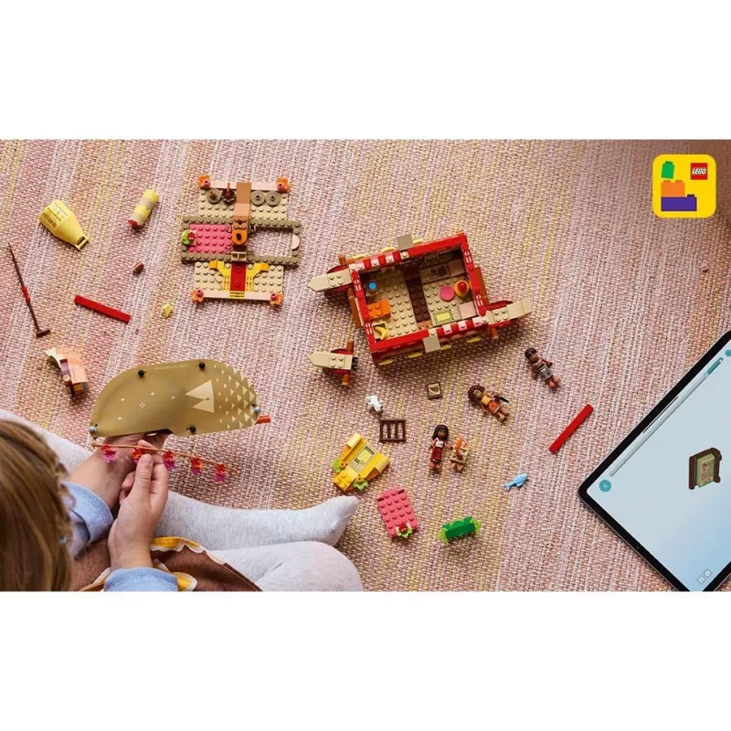 LEGO 43270 klotside ja osade komplekt — 529 elementi, 3 minifiguuri, 260×120×220 mm, 0,198 kg, hõbedane