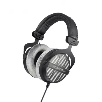 Stuudiokõrvaklapid Beyerdynamic DT 990 PRO 250 Ω — suletud, ümberkõrva, juhtmega, 3 m kaabel, 96 dB, 5–35 kHz
