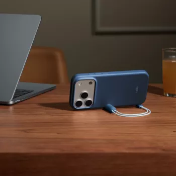 Apple Beats'i iPhone 17 Pro kaitsva jalatoega ümbris — MagSafe, kaamera juhtimine, sobib 6,3-tollisele ekraanile, Bedrock Blue (roosa)