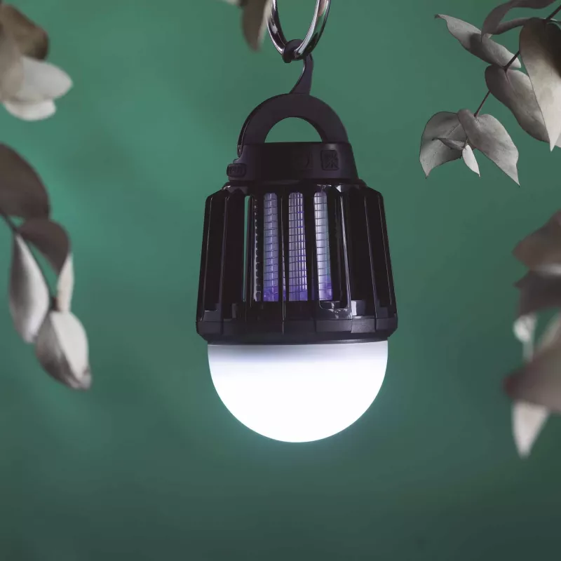 Elektrigrill Jata MOST3547 — mittenakkuva pinnaga, reguleeritava temperatuuriga, kompaktne lauamudel