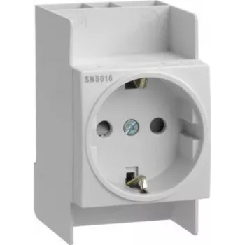 Pistikupesa Hager SNS016 valge
