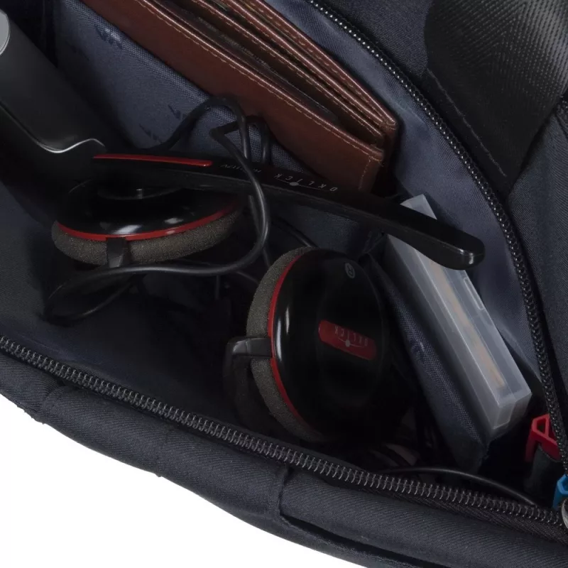 Messenger case Rivacase Biscayne 39.6 cm (15.6 inch) Must