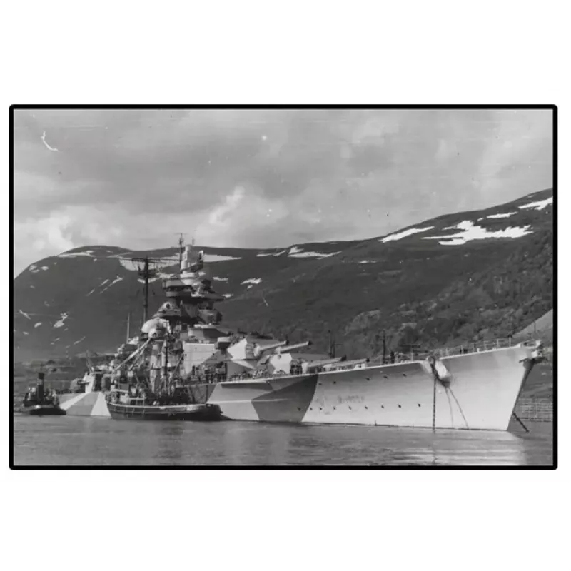 Cobi ehituskomplekt Lahingulaev Tirpitz mudel 593 tk, mõõtkavas ja esitlusfunktsioonidega