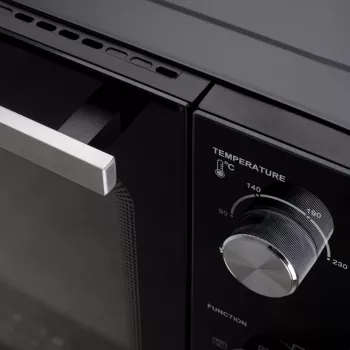 Elektriahi Adler AD 6028 — 60 L, 2000 W, vabalt paigutatav, pöördnupud, rotisserie, max 230°C, must