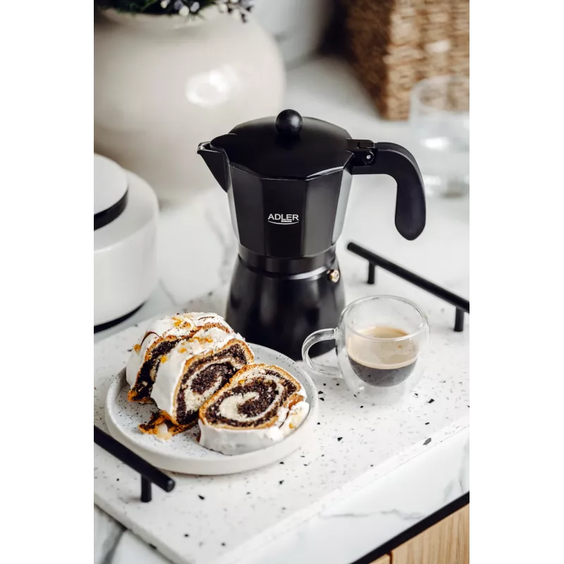 Espressomasin Adler AD 4421 — 15 bar pump, must korpus