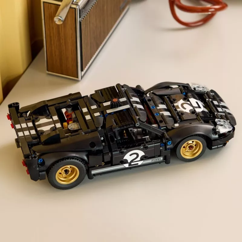 LEGO TECHNIC 42223 1966 Ford GT40 MKII võidusõiduauto
