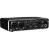 Behringer UMC204HD lisamuusikavarustus