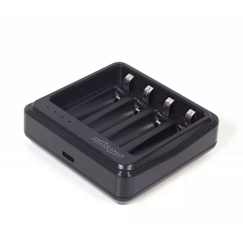 Akulaadija Gembird BC-USB-03 USB-ühilduv AA AAA must