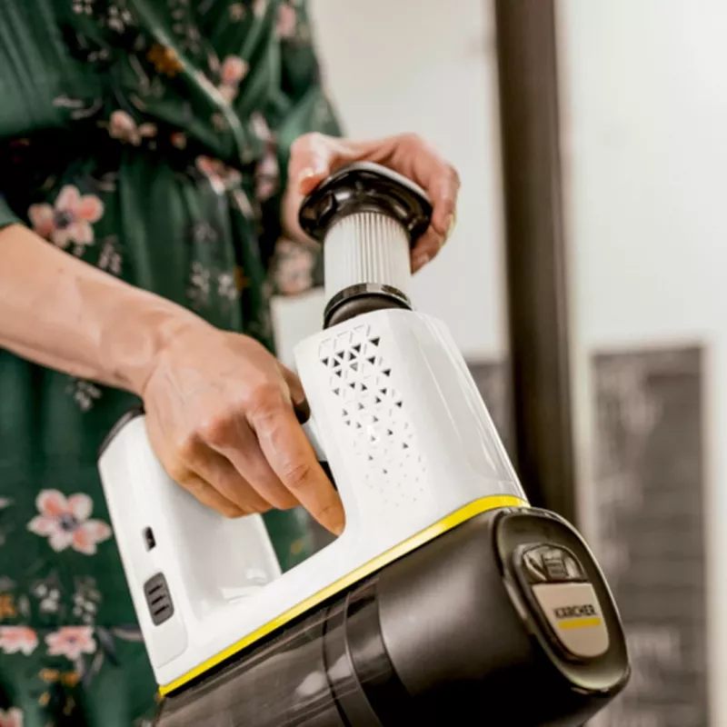 Kepptolmuimeja Karcher VC 6 Cordless ourFamily Duo — juhtmeta kepptolmuimeja, 25,2 V, 0,8 l, HEPA 12, 50 min tööaega