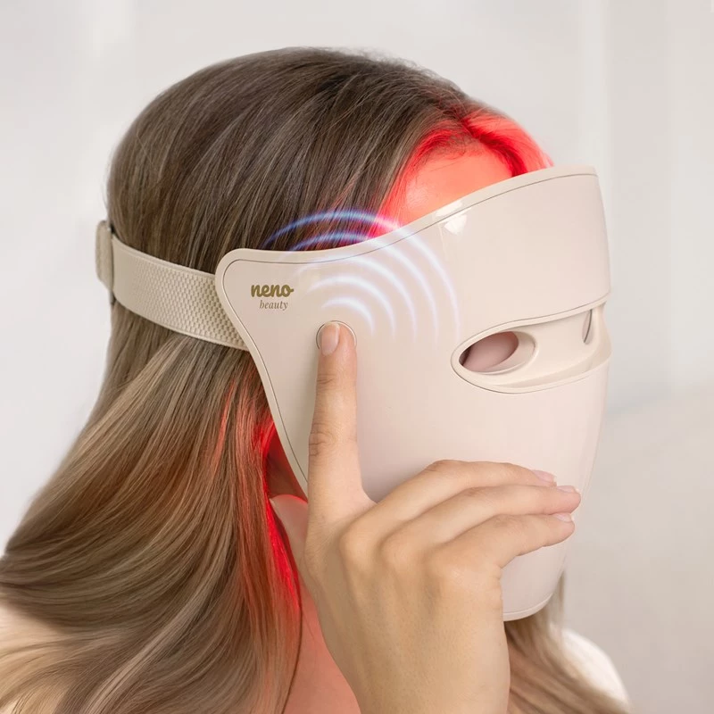 Led-valgusteraapia mask näonaha seisundi parandamiseks