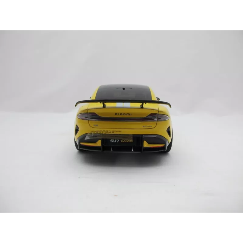 Klassikalise auto mudel Xiaomi BHR08KQGL kokkupandud 1:18 mõõtkavas — 284×110×82,5 mm