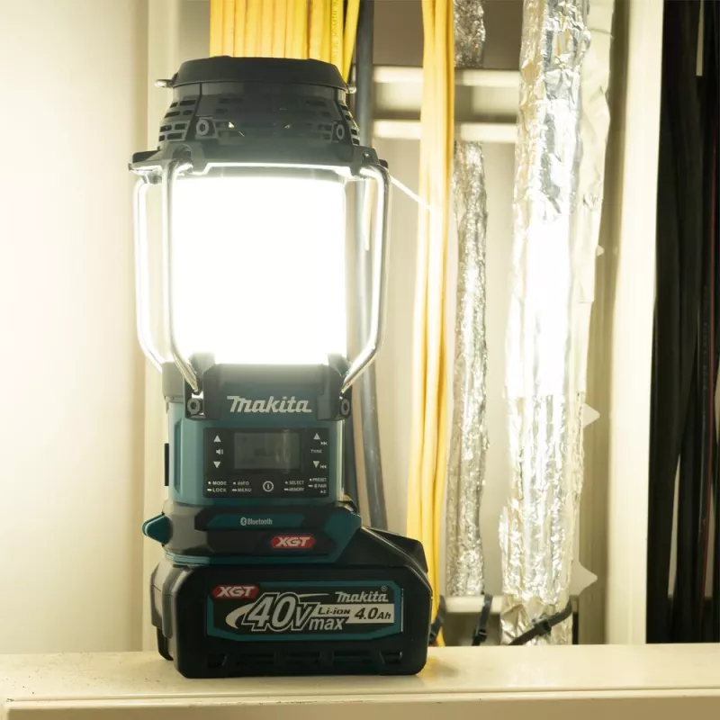 Makita raadio MR009GZ 12/14.4/18/40V koos lambiga