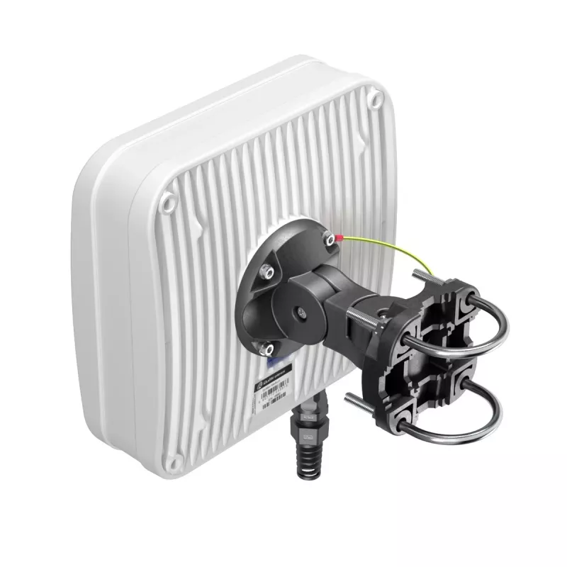 Suundantenn QuWireless QuMax – suunatav PoE/LAN antenn 0,694–2,7 GHz, kuni 6 dBi, valge