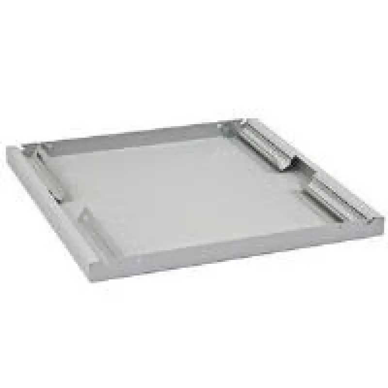 Perforeeritud riiul Triton 1U 150mm Triton RAC-UP-150-A4