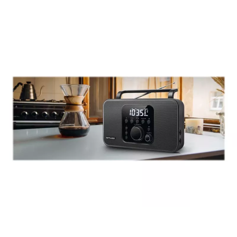 Kaasaskantav raadio Muse M-091 R — FM/AM, LCD-ekraan, toide vahelduvvoolust või AA/D patareidest, pöörlev helitugevus, 1,1 kg, must