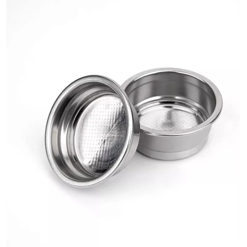 Espressomasin Must & Decker BXCO1200E — 1200 W, 15 bar, 1,2 L veepaak, 2 tassi, sisseehitatud piimavahustaja, tööpinnale, hõbedane