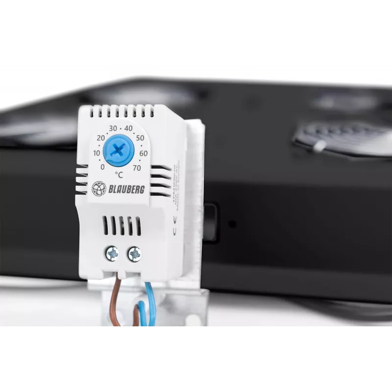 Digitus DN-19 FAN-6-SRV-B Toode Must
