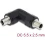 DC-barrel-pistikupesa adapter DELOCK 5,5 x 2,5 mm emane-emane keermestatud hülsiga, 90° nurgaga, must