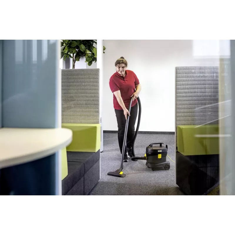 Tolmuimeja | KARCHER | Sisendvõimsus 850 W | Tolmumahutavus 11 L | Trummelimeja | Puhastustüüp Kuiv | Tolmumahuti Tolmukott | Värv Must | 1.527-222.0