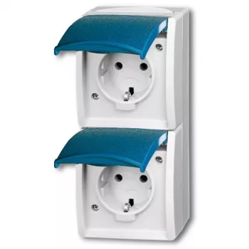 BUSCH JAEGER BJ 20-02EW-53 pistikupesa hingedega kaanega vertikaalne 2f ookean IP44 hall/sinine