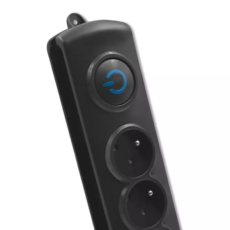 Pingekaitse Qoltec 50112 Must 6 vahelduvvoolu pistikupesa 230V 3m