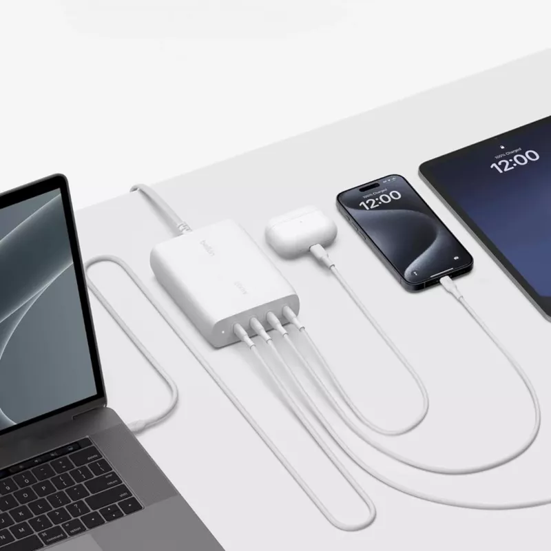 Belkin WCH010VFWH mobiilseadme laadija Valge Siseruum