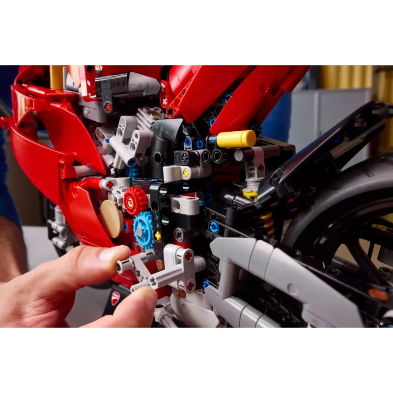 LEGO TECHNIC 42202 Ducati Panigale V4 S mootorratas