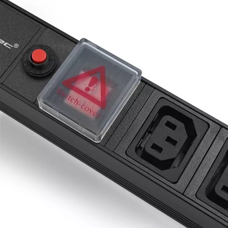 Qoltec 53998 Toitejaotur RACK 19 jaoks | 1U | 10A | PDU | 8xIEC C13 | 2m