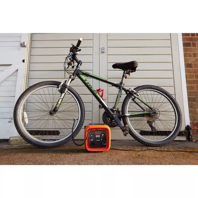 Must & Decker ASI400-XJ õhukompressor 160 l/min
