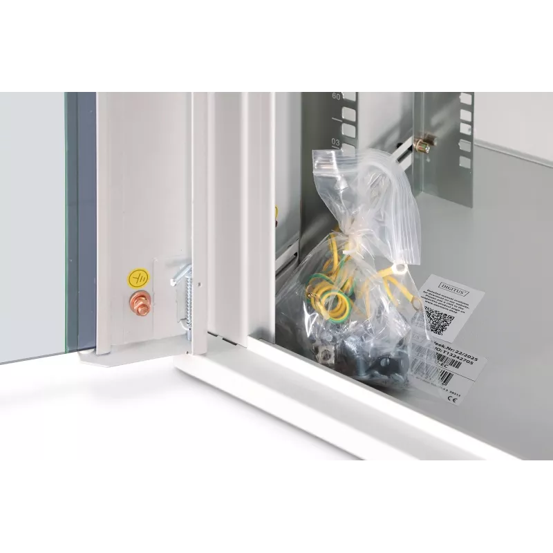 Seinale paigaldatav püstikkapp DIGITUS Dynamic-N 12U, 19 tolli, 600x450 mm (LxS), IP20, võtmelukk, monteerimata