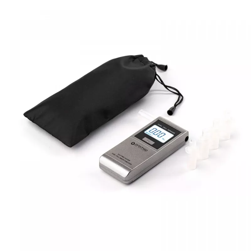 Alkoholitester ORO‑MED X12 PRO SILVER — kontaktivaba alkomeeter, mõõtevahemik 0–4 g/L, LCD, AAA patareid