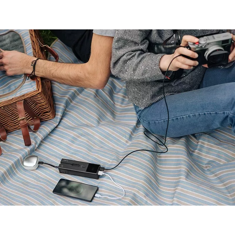 Kaasaskantav akupank TRACER Quant 10000 mAh Li-Ion, PD ja QC3.0, 3 porti (2×USB-C, 1×USB-A), 100W, must