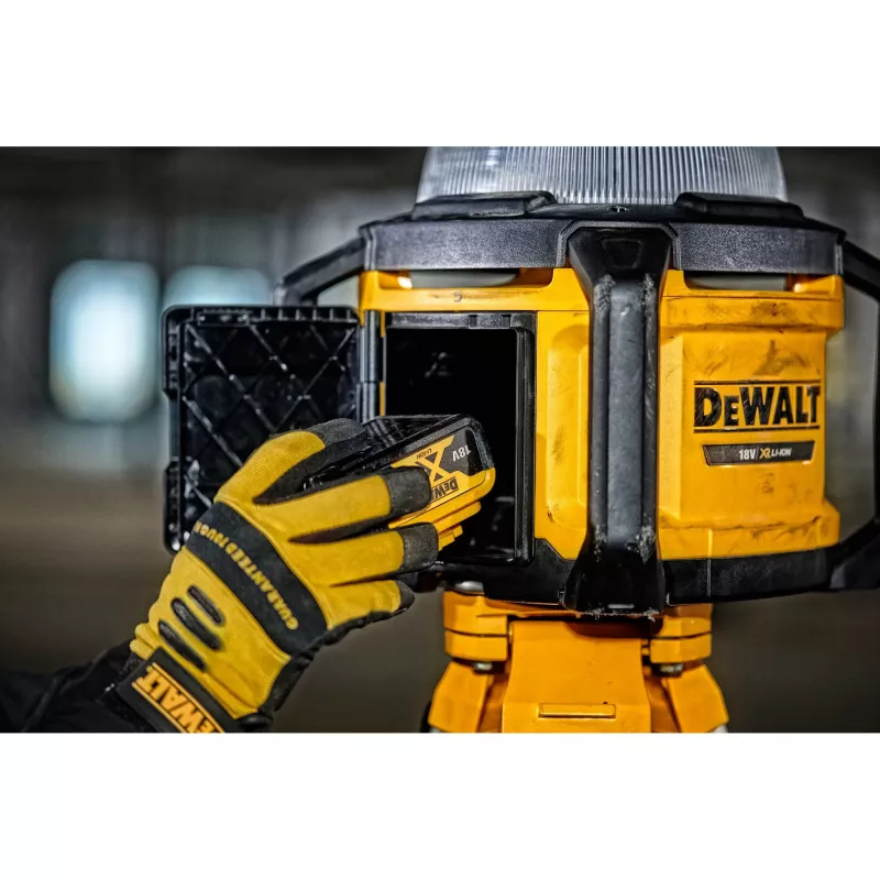 DeWalt juhtmeta ehitusprožektor