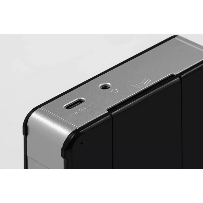 Kaasaskantav raadio TECHNISAT DIGITRADIO 1 A — DAB+/FM, OLED-ekraan, USB-C, 3,5 mm kõrvaklappide pesa, 1 W, must/hõbedane