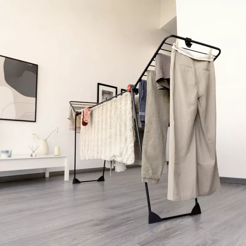 Pesukuivatusrest VILEDA Infinity Flex Ultimate Teleskoop — must, kaetud alumiinium, 30 m kuivatuspinda, kokkupandav, ratastega