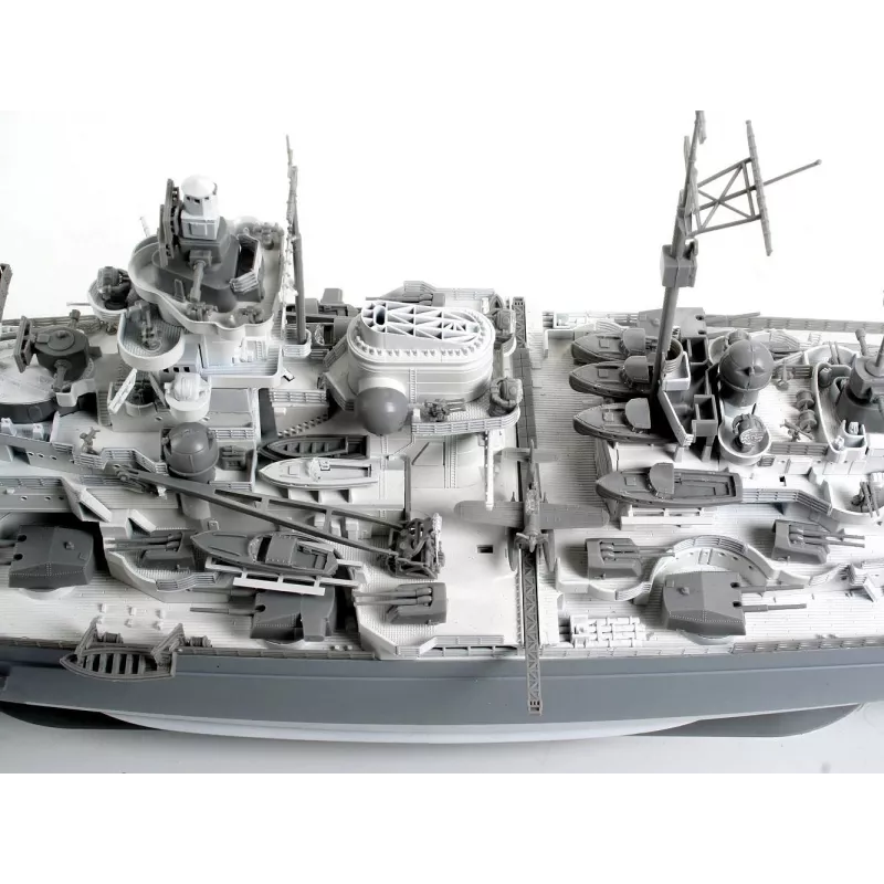 Plastmudellaev REVELL Tirpitz mõõtkavas 1:350